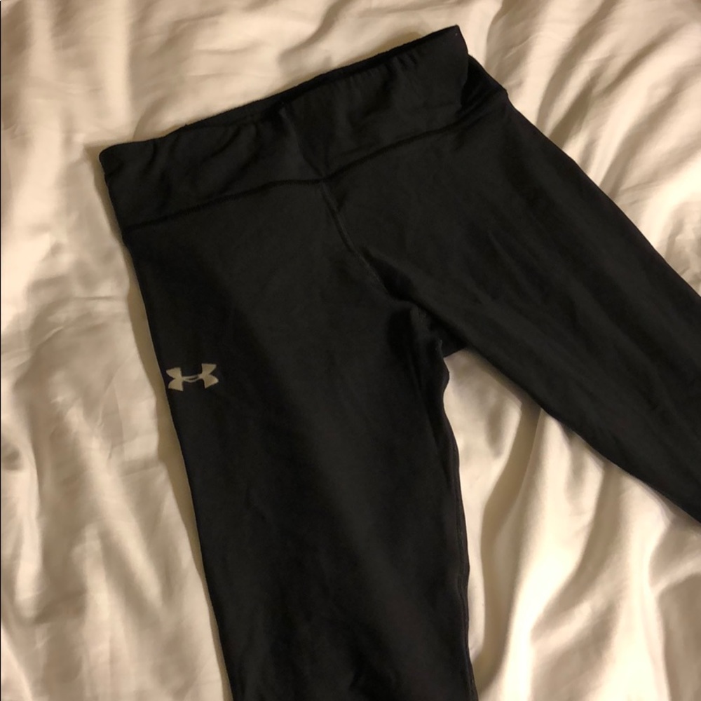 Under Armour Black Crop Size Small